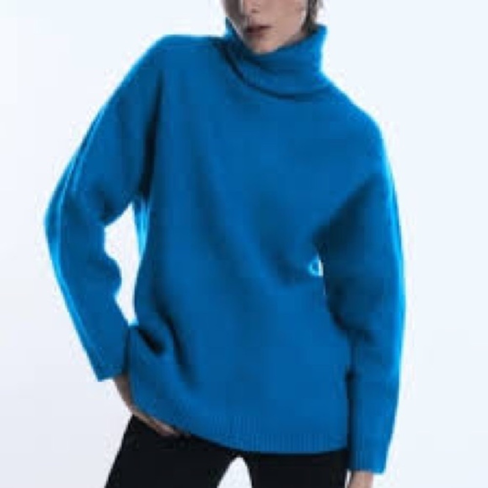 NWOT Zara  Blue Turtle Neck Sweater Sz Medium
